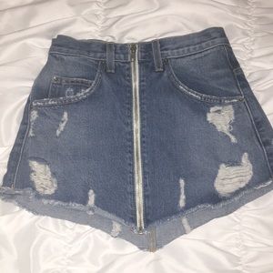 LF stores carmar zip up skirt 24